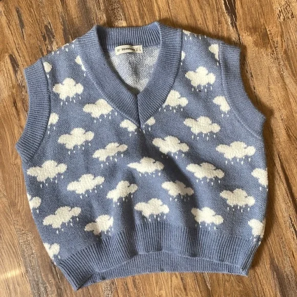 Dusty Blue Cloud Vest - Picture 1 of 2